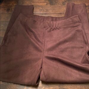 NWT brown faux suede leggings by Penningtons.